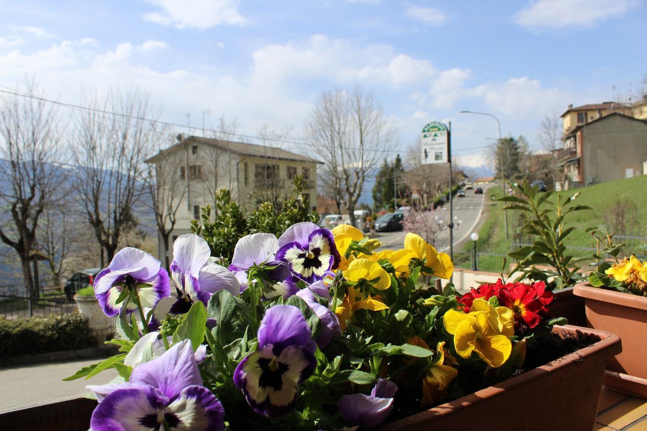 Albergo Ristorante Miramonti Toano Экстерьер фото